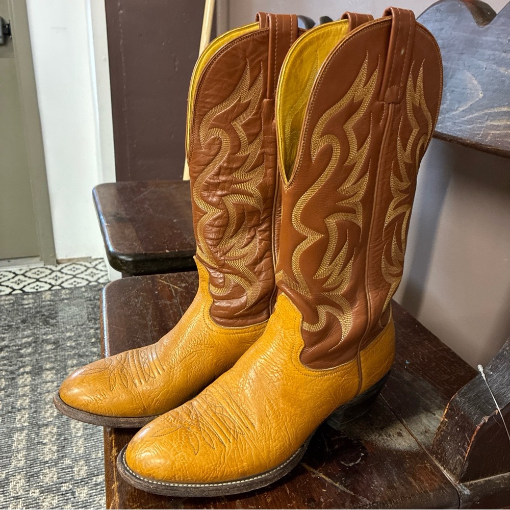 VTG Nocona men’s boots 8.5 B Brown leather western cowboy boots made in USA